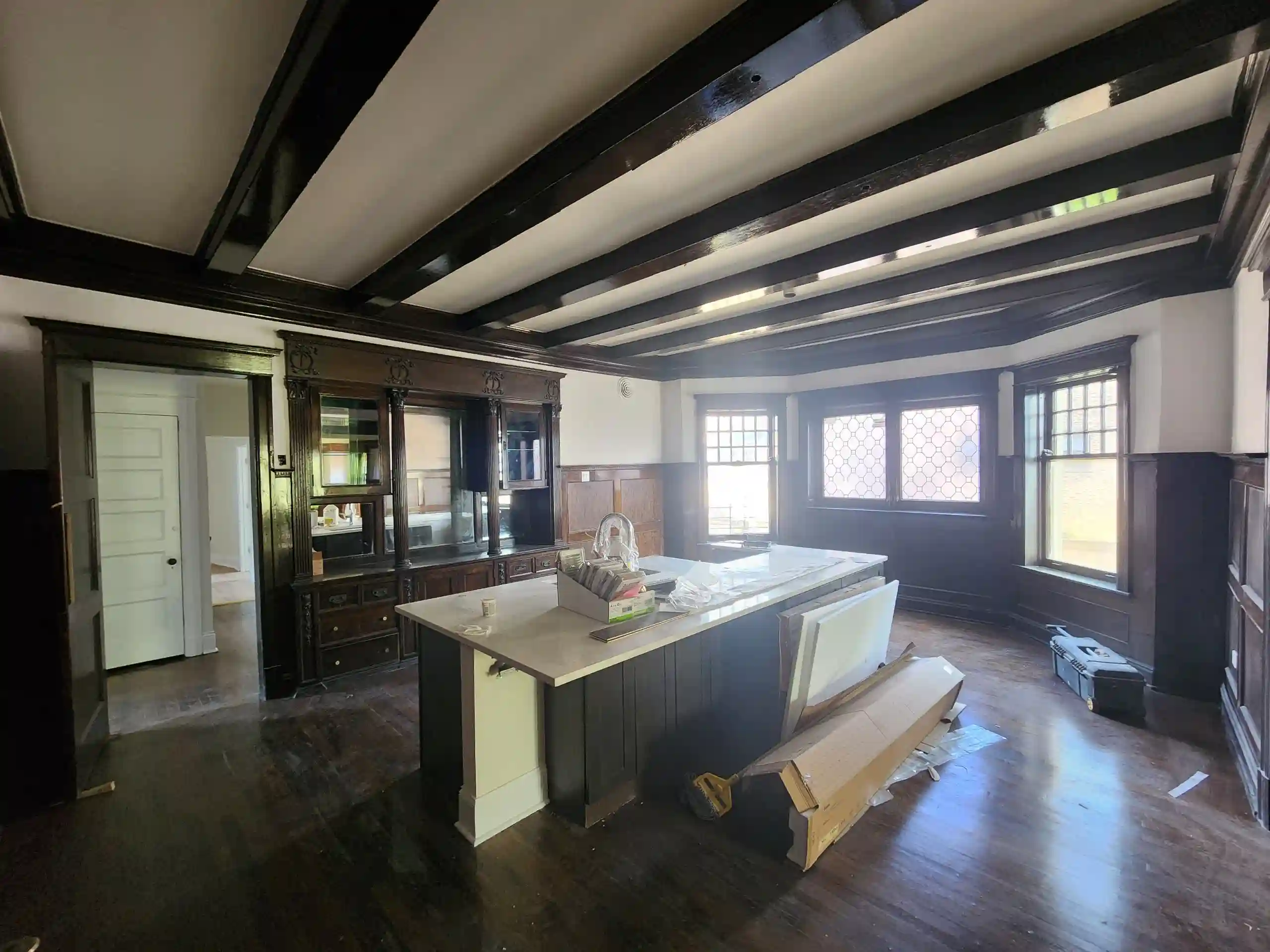 Historic home wallpaper restoration in San Francisco